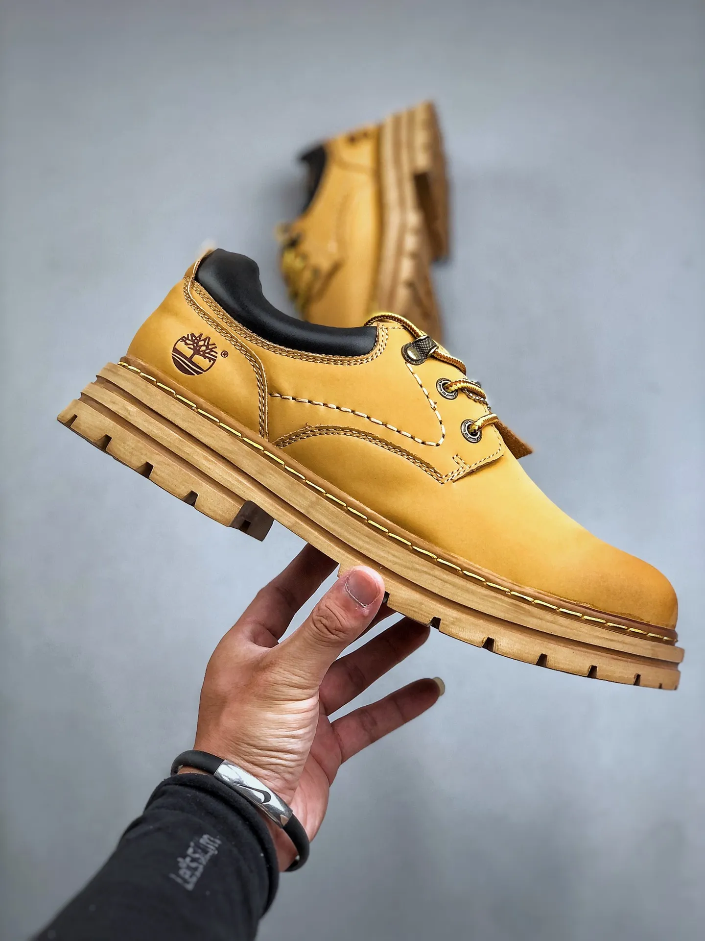 Local pick up 💰480 supports store Timberland/Timberland classic 25ss new low-top classic re-engineered brand new upgrade Guangdong factory quality original box original packaging The fabric is made of Italian 🇮🇹 top-grade frosted cowhide with anti-odor and anti-corrosion genuine leather latex insoles to give you a perfect wearing experience quality and durable, a must-have for sportsmen Specially designed to treat those who are not handsome High-quality feet feel first-class Exclusive supply Size: 39 40 41 42 43 44 One size larger